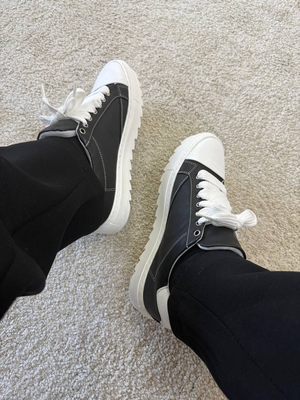 SNEAKERS FIFTH NERE E BIANCHE