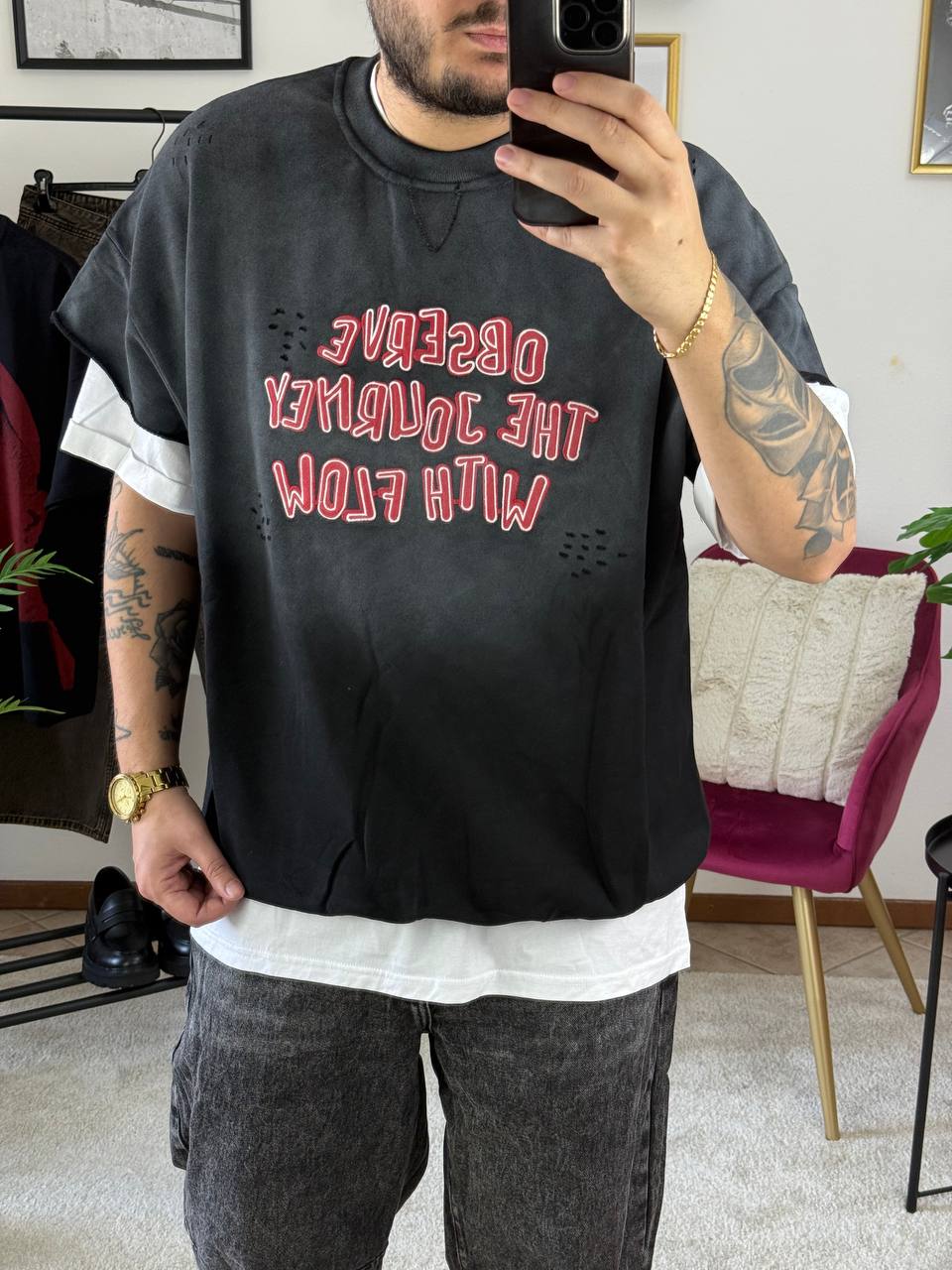 FELPA SMANICATA RICAMO OBSERVE