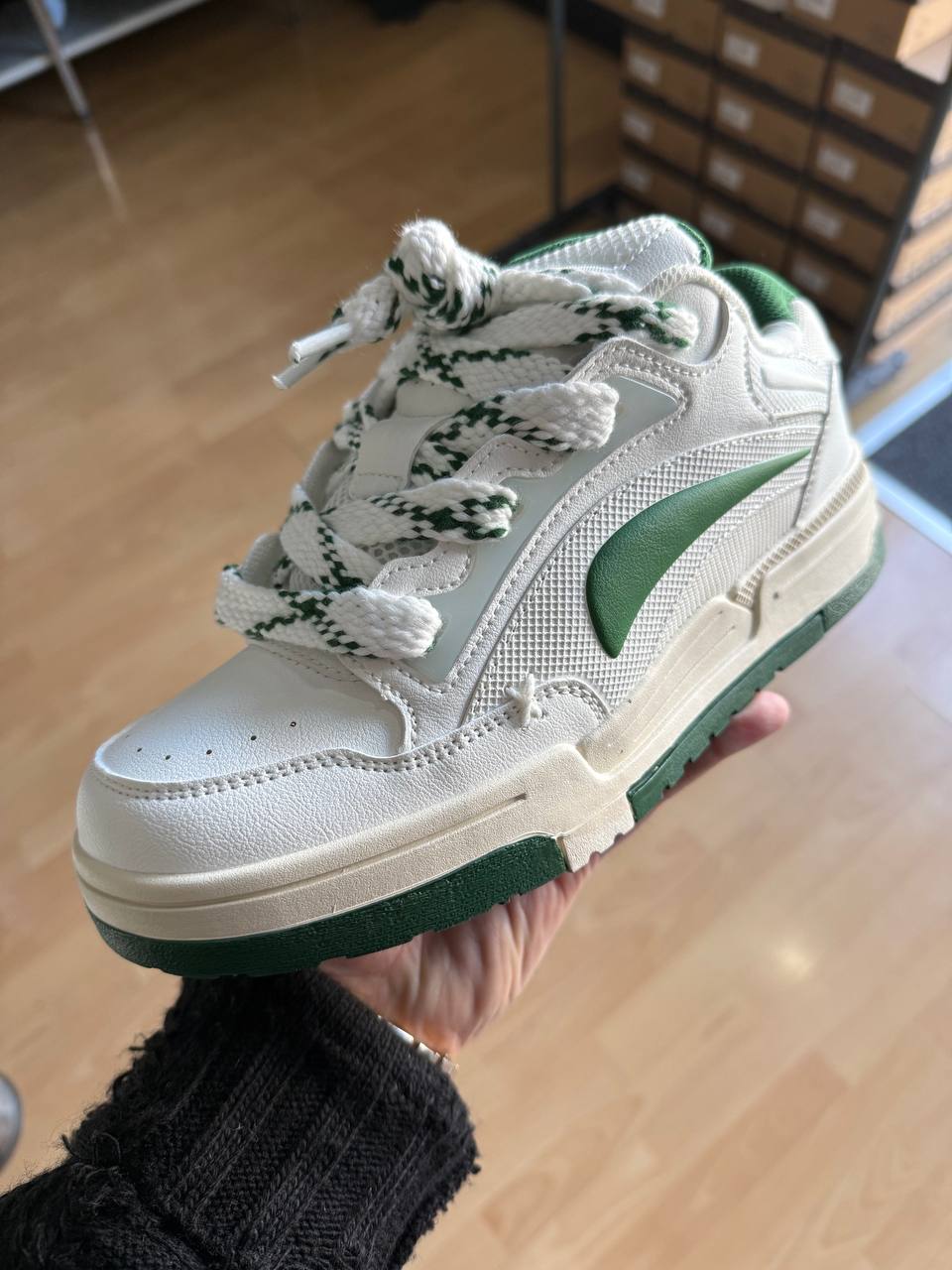 SNEAKER SKATE BIANCHE E VERDI