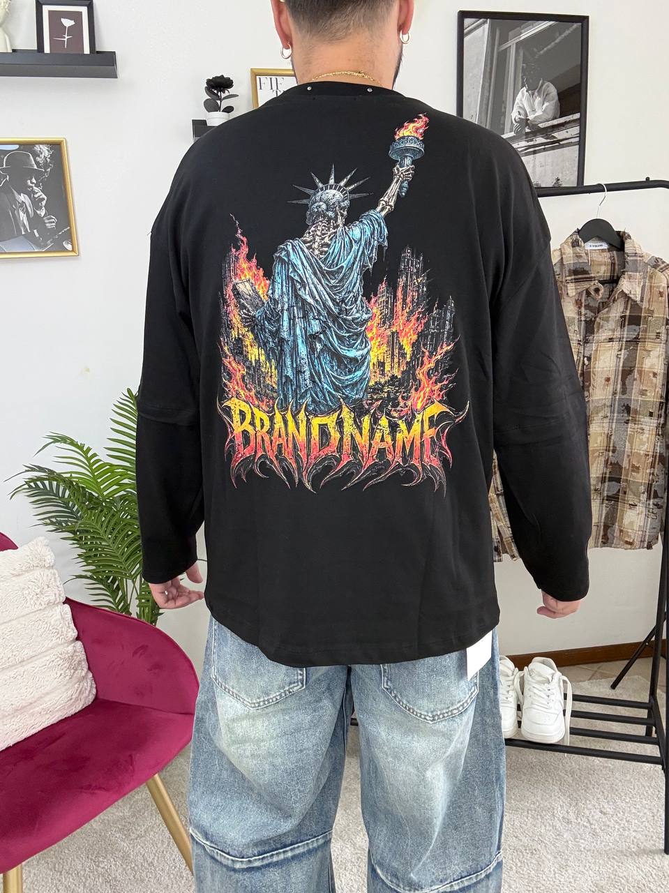T-SHIRT STATUA TESCHIO NERA