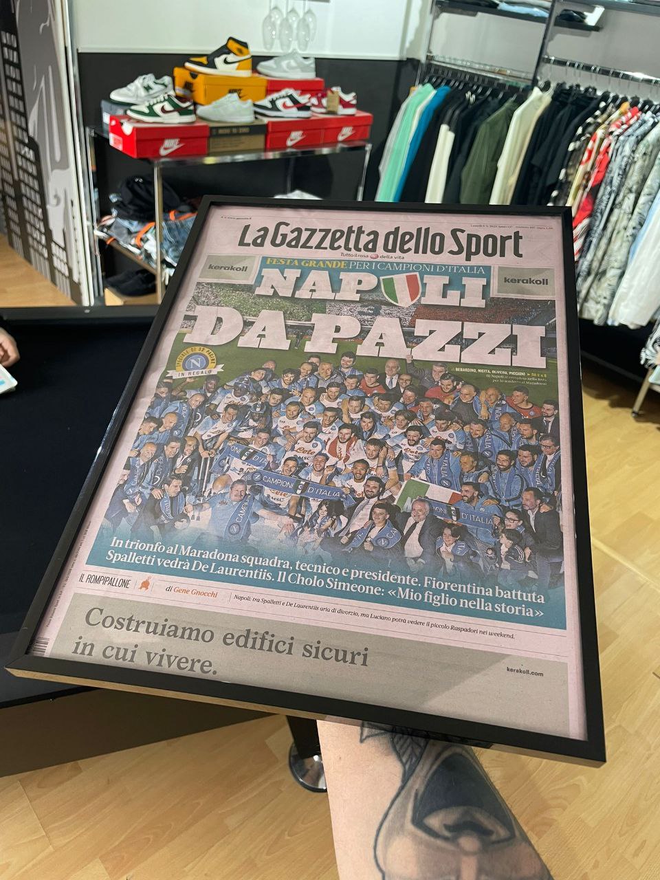 NAPOLI DA PAZZI