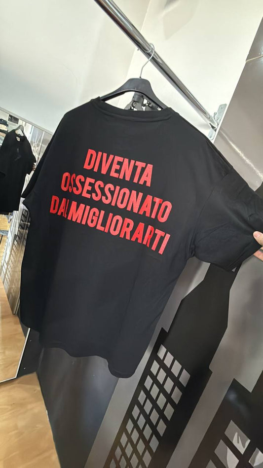 T-SHIRT DIVENTA OSSESSIONATO NERA