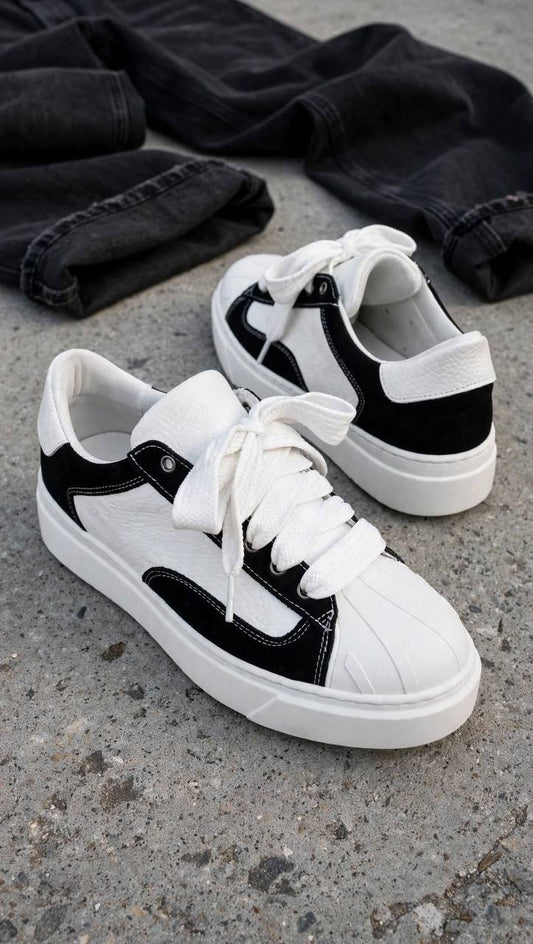 SNEAKERS GRAVITY CAMOSCIO BIANCO E NERO