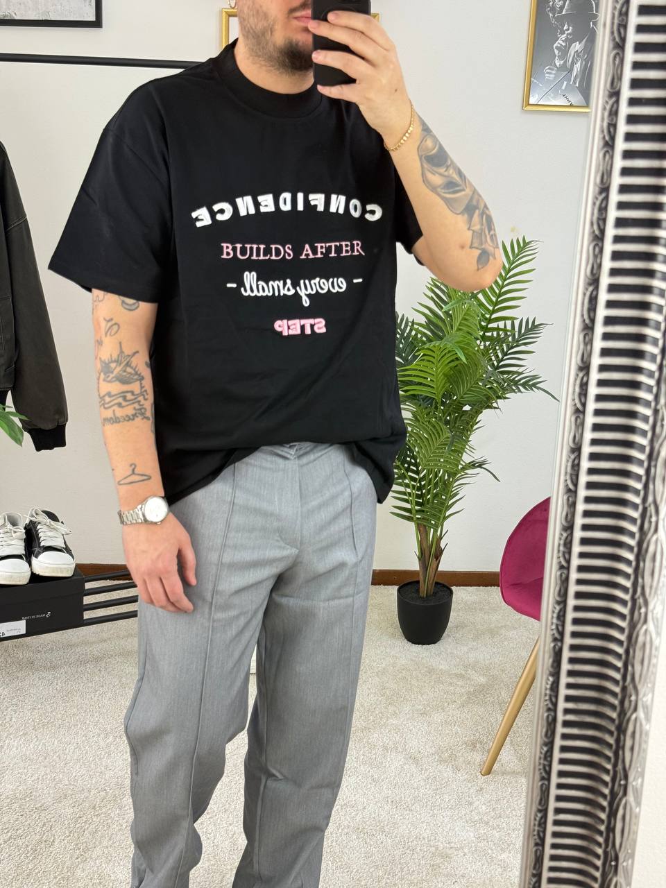 T-SHIRT CONFIDENCE NERA