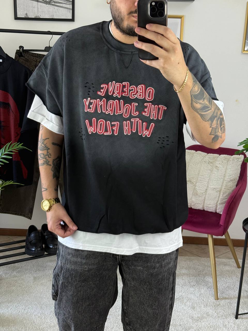 FELPA SMANICATA RICAMO OBSERVE