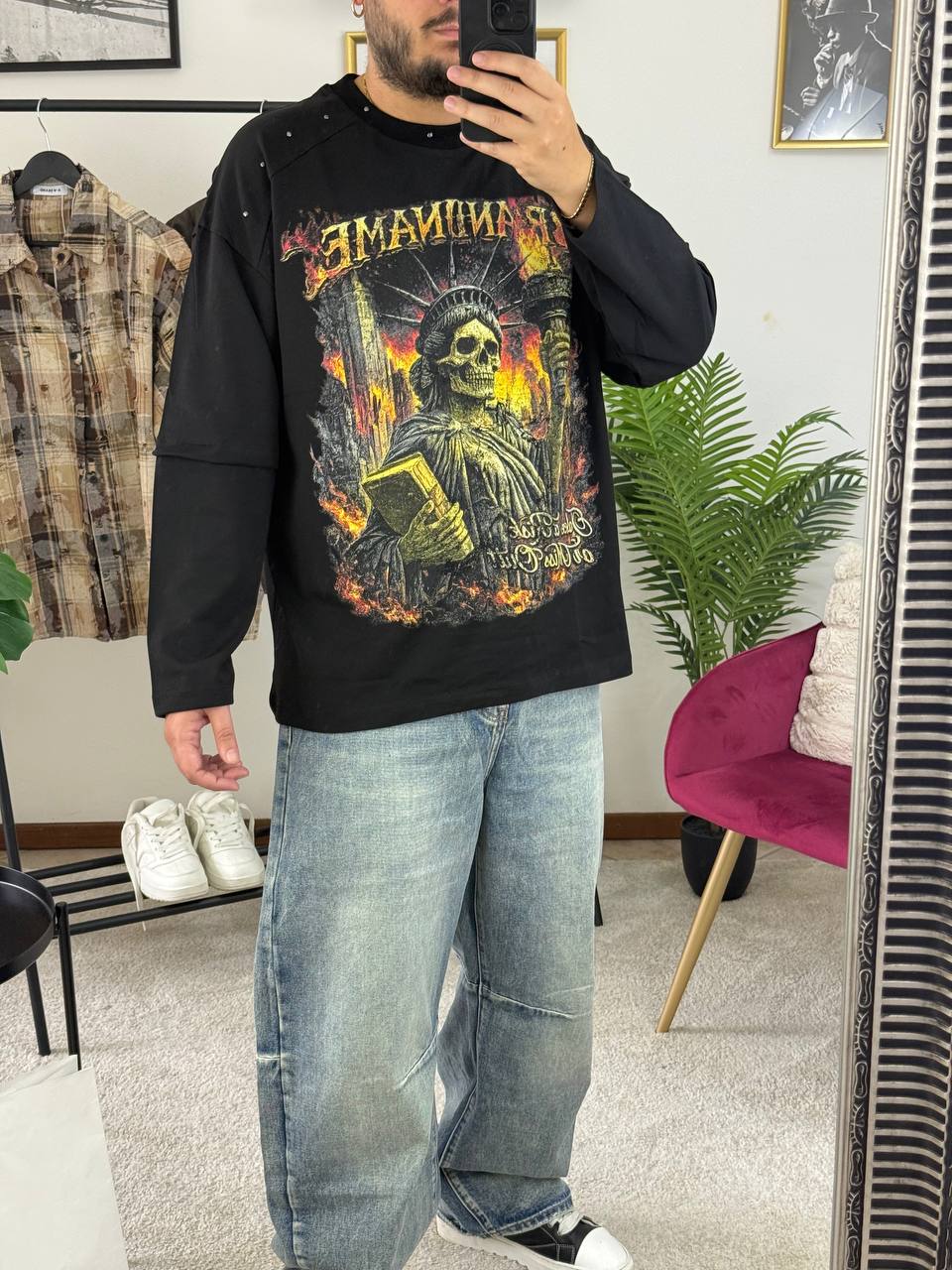 T-SHIRT STATUA TESCHIO NERA